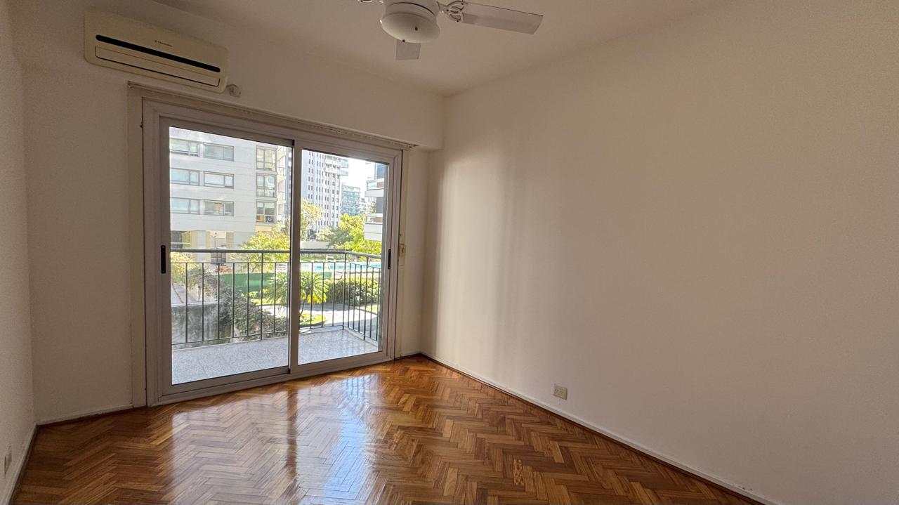 Av. Coronel Diaz 2130, Palermo