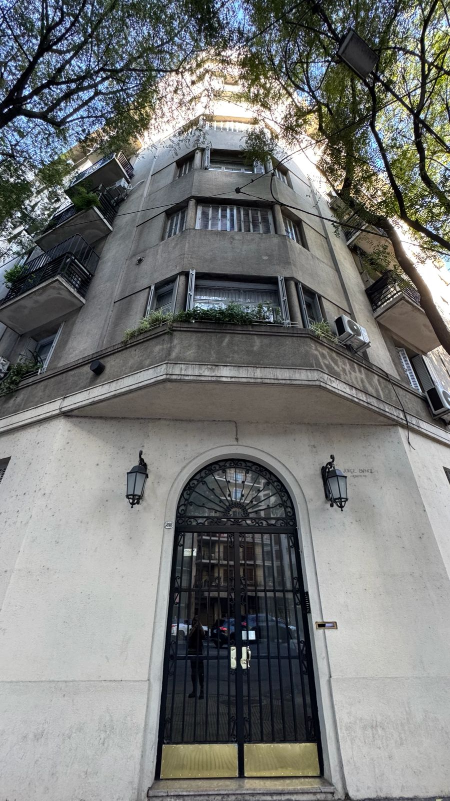 Av. Las Heras 3898, Palermo