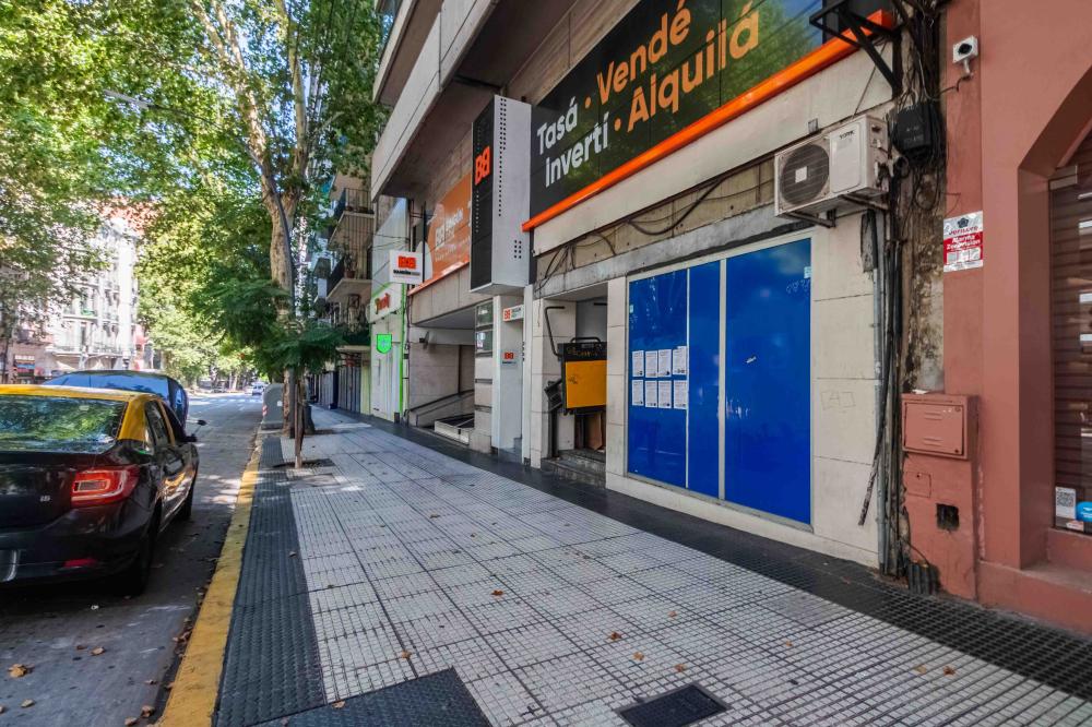 Recoleta - Av. Santa Fe 2121 - LOCAL EN ALQUILER