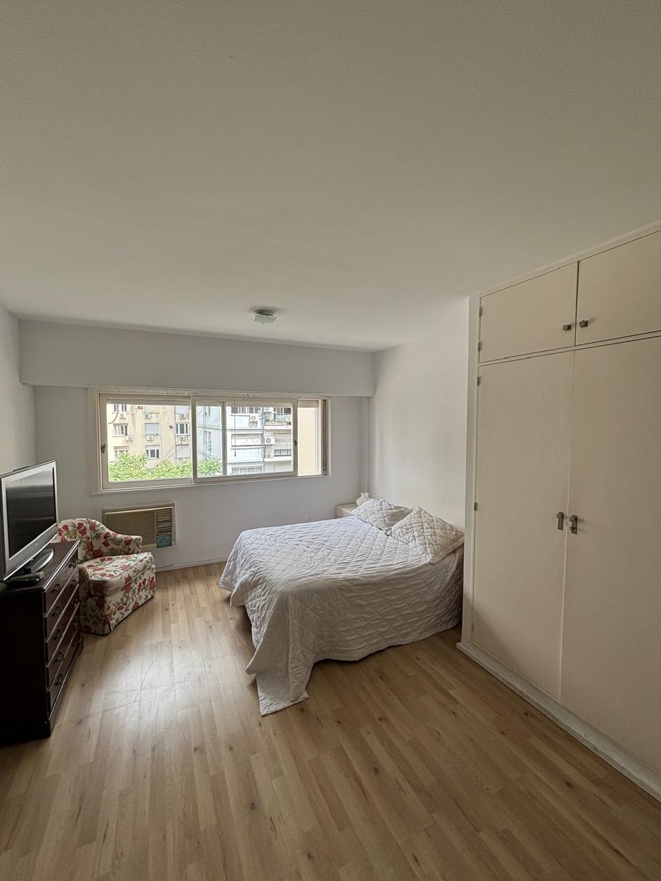 Suipacha 1172, Retiro