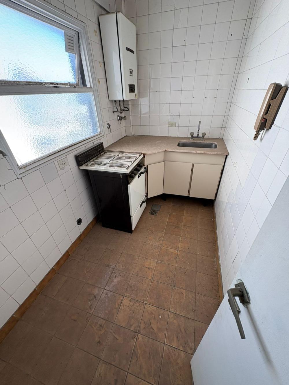 Monserrat - Av. de Mayo 821 - DEPARTAMENTO EN VENTA