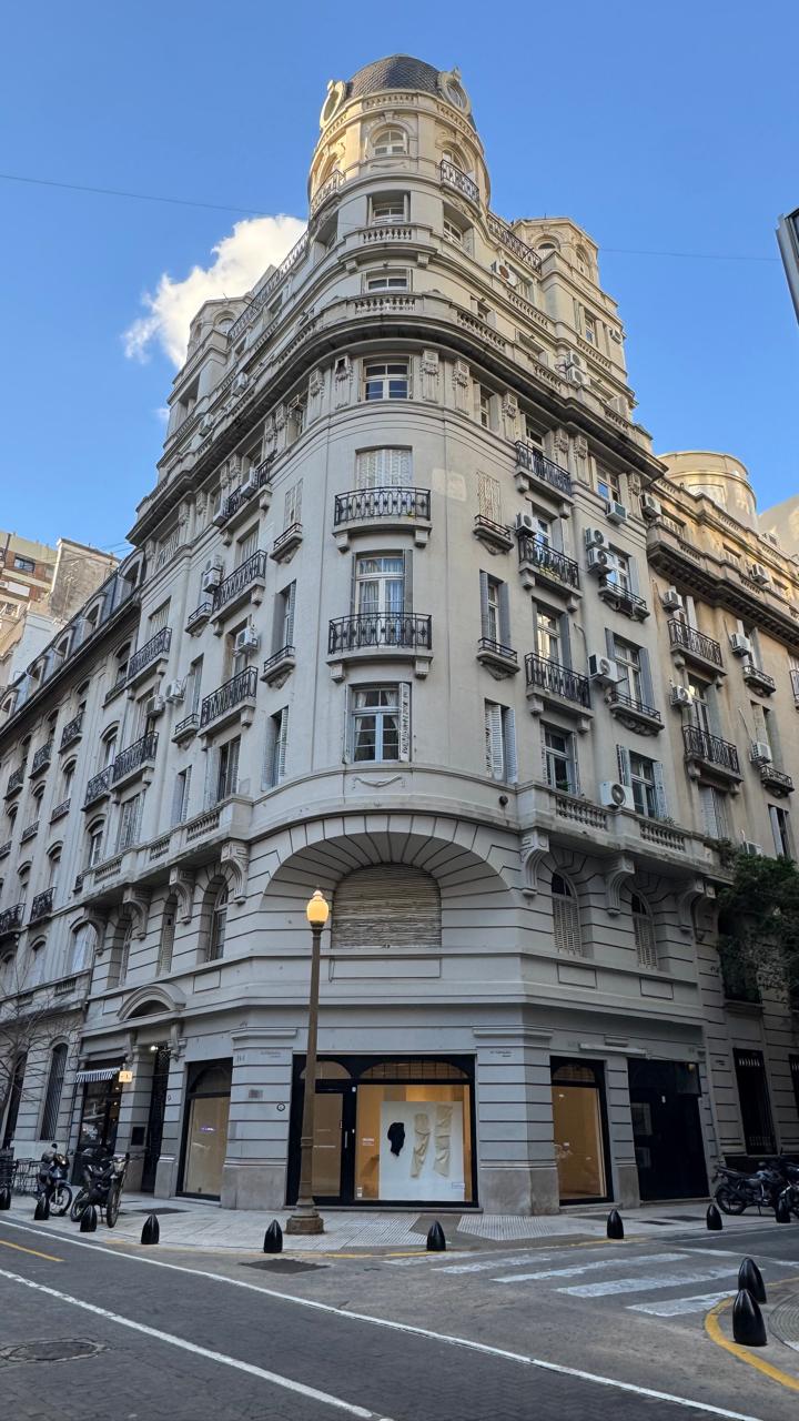 Suipacha 1157, Retiro