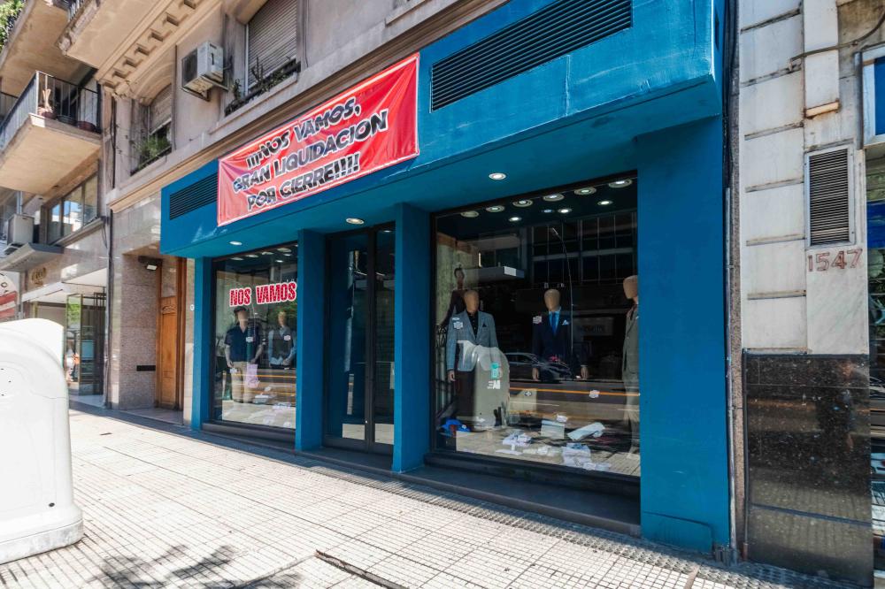 Recoleta - Av. Santa Fe 1549 - LOCAL EN ALQUILER