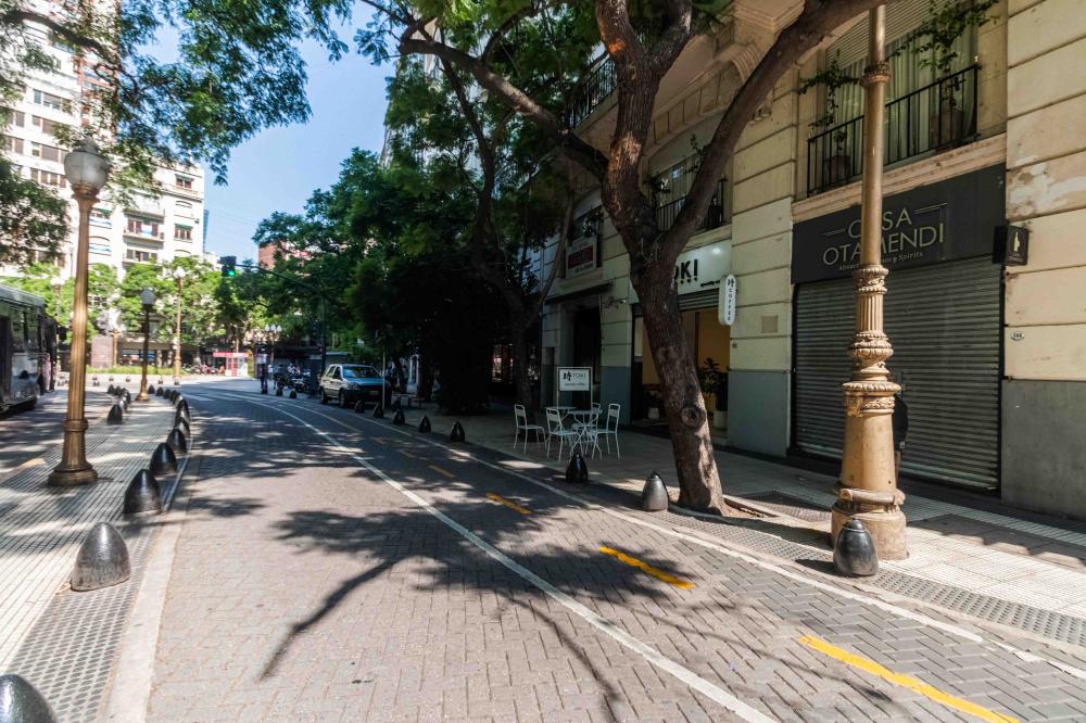 Plaza San Martín - Marcelo T. de Alvear 662 - LOCAL EN ALQUILER