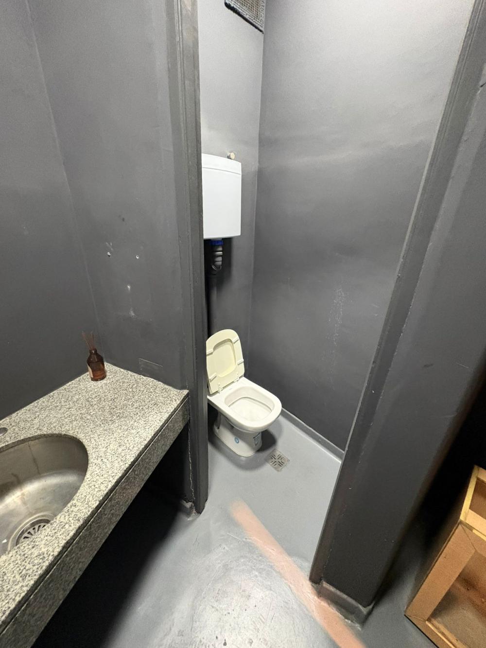 Plaza San Martín - Marcelo T. de Alvear 662 - LOCAL EN ALQUILER