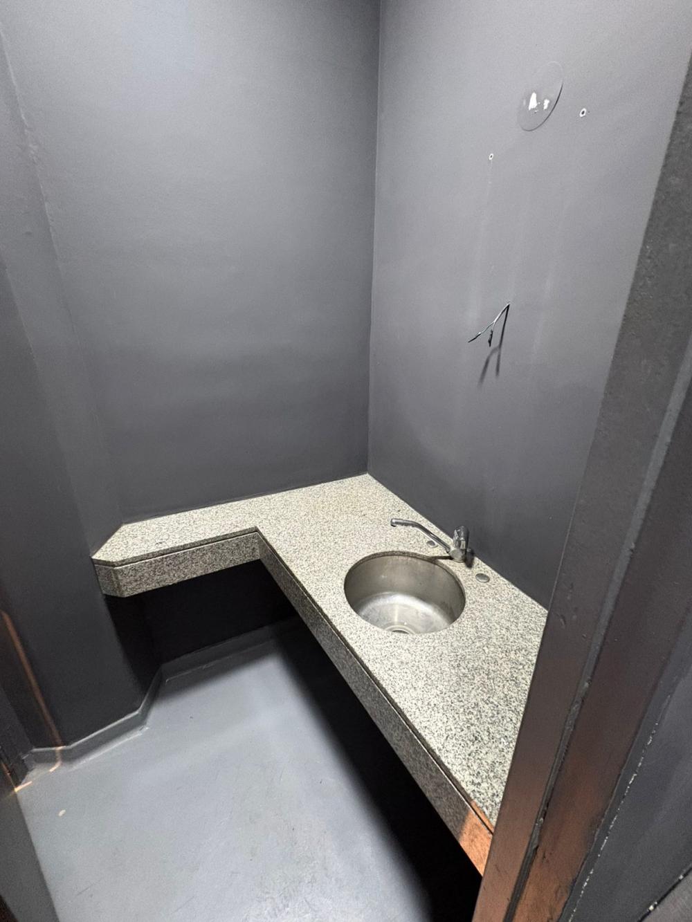 Plaza San Martín - Marcelo T. de Alvear 662 - LOCAL EN ALQUILER