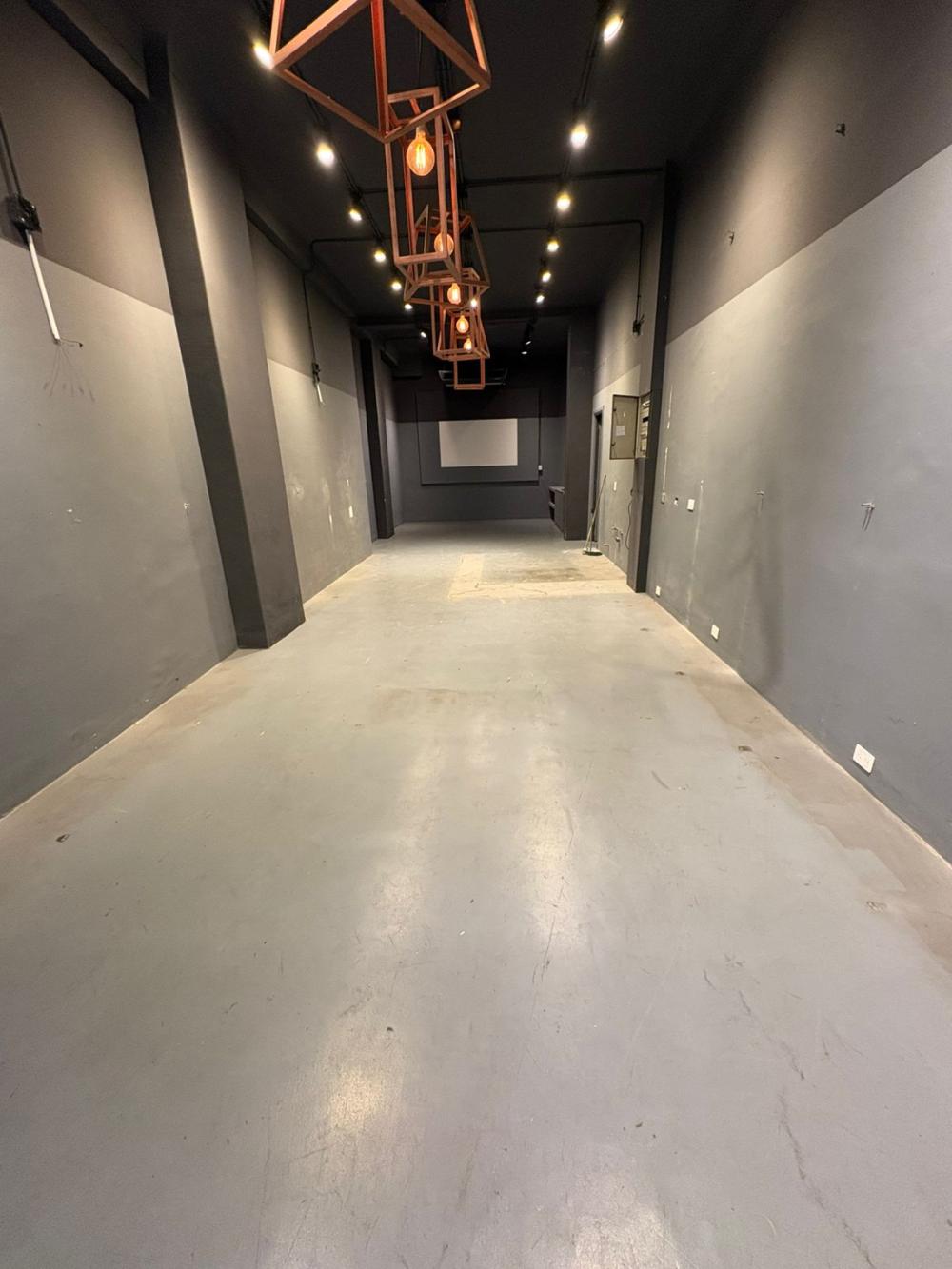 Plaza San Martín - Marcelo T. de Alvear 662 - LOCAL EN ALQUILER