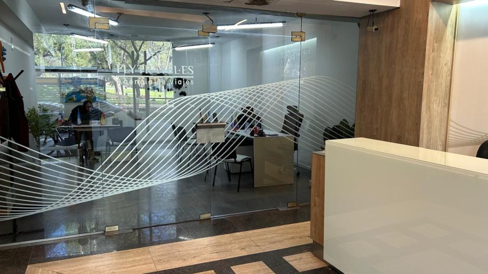 Centro y Microcentro - Av. Alem 530 - OFICINA EN VENTA / ALQUILER